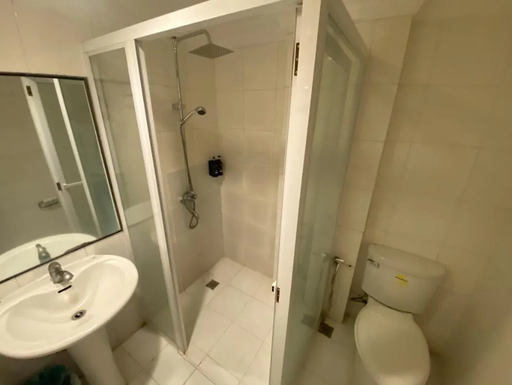 Hotel Euroasia By Bluebookers Angeles