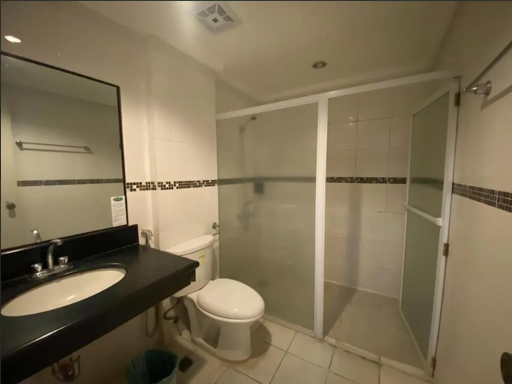 Hotel Euroasia By Bluebookers Angeles 3*,  Philippines