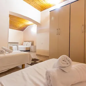Hostel Relax Tirana