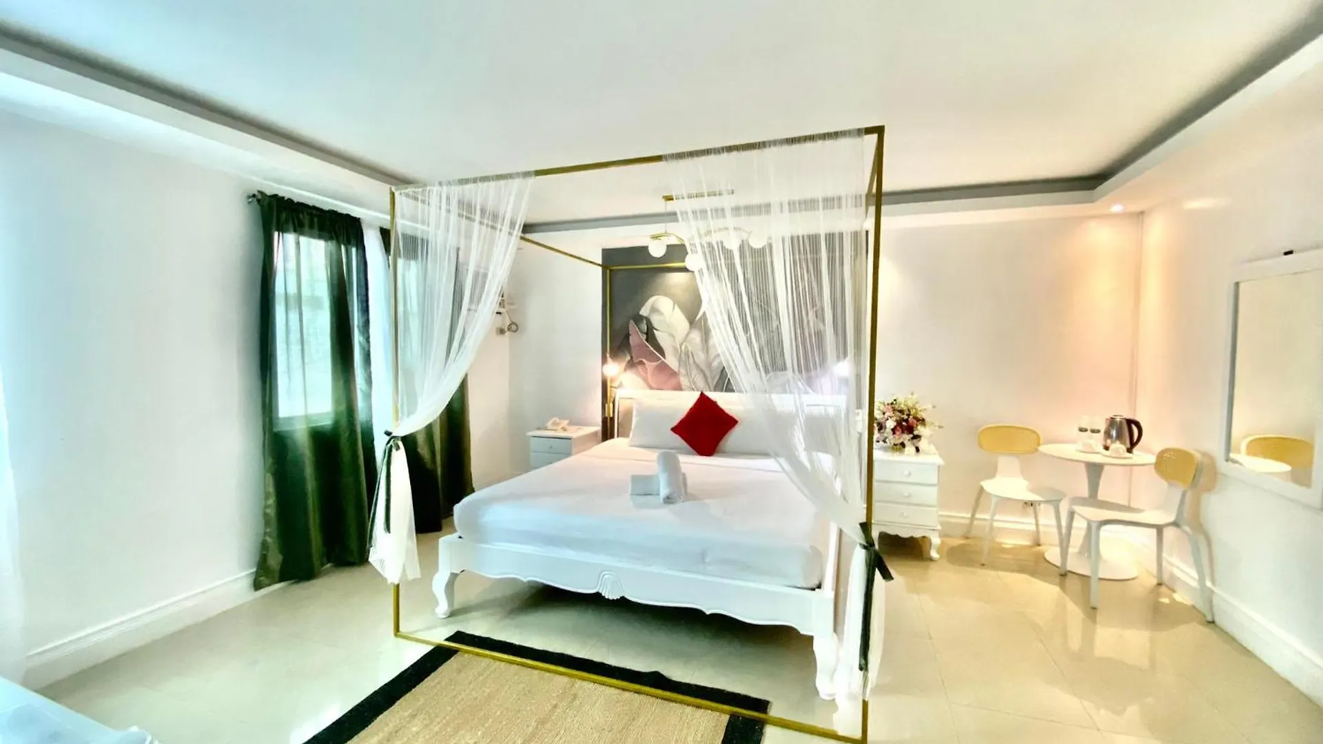 Hotel Euroasia By Bluebookers Angeles 3*,