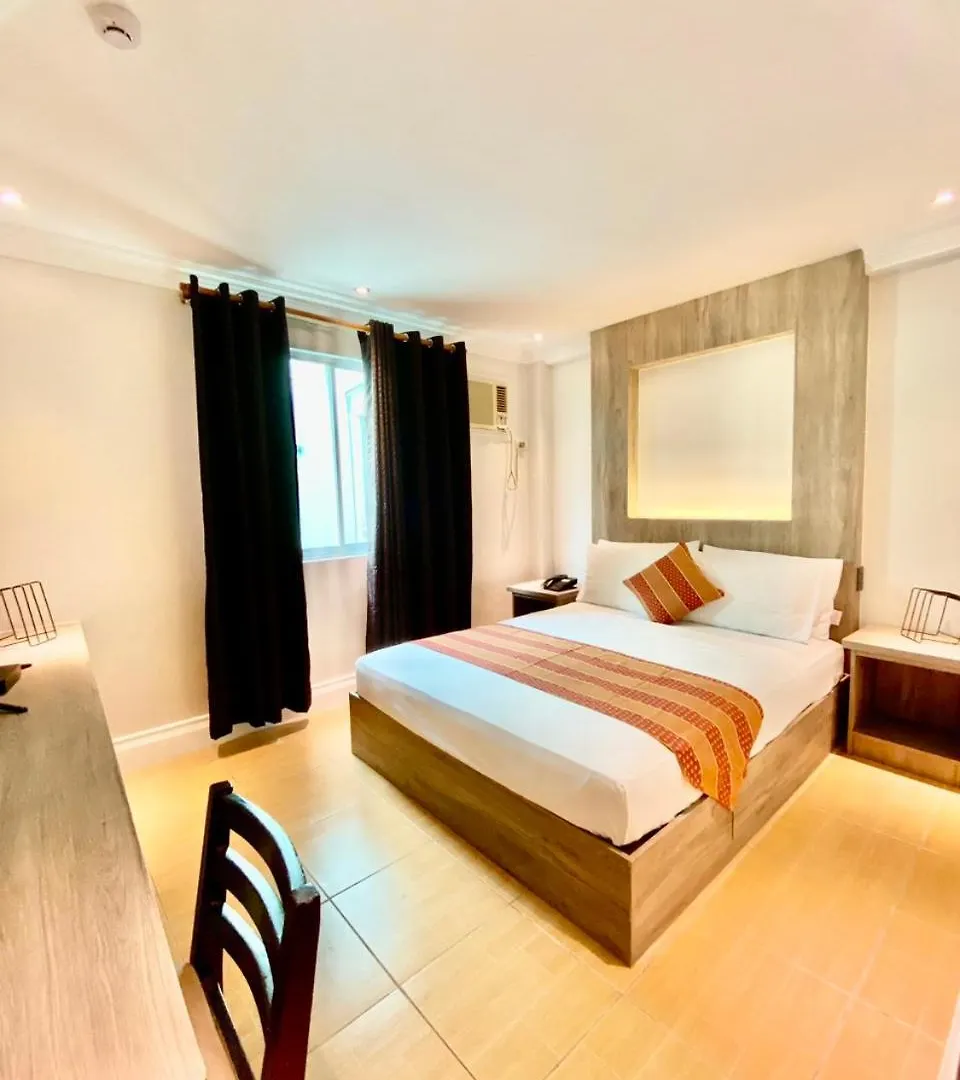 Hotel Euroasia By Bluebookers Angeles