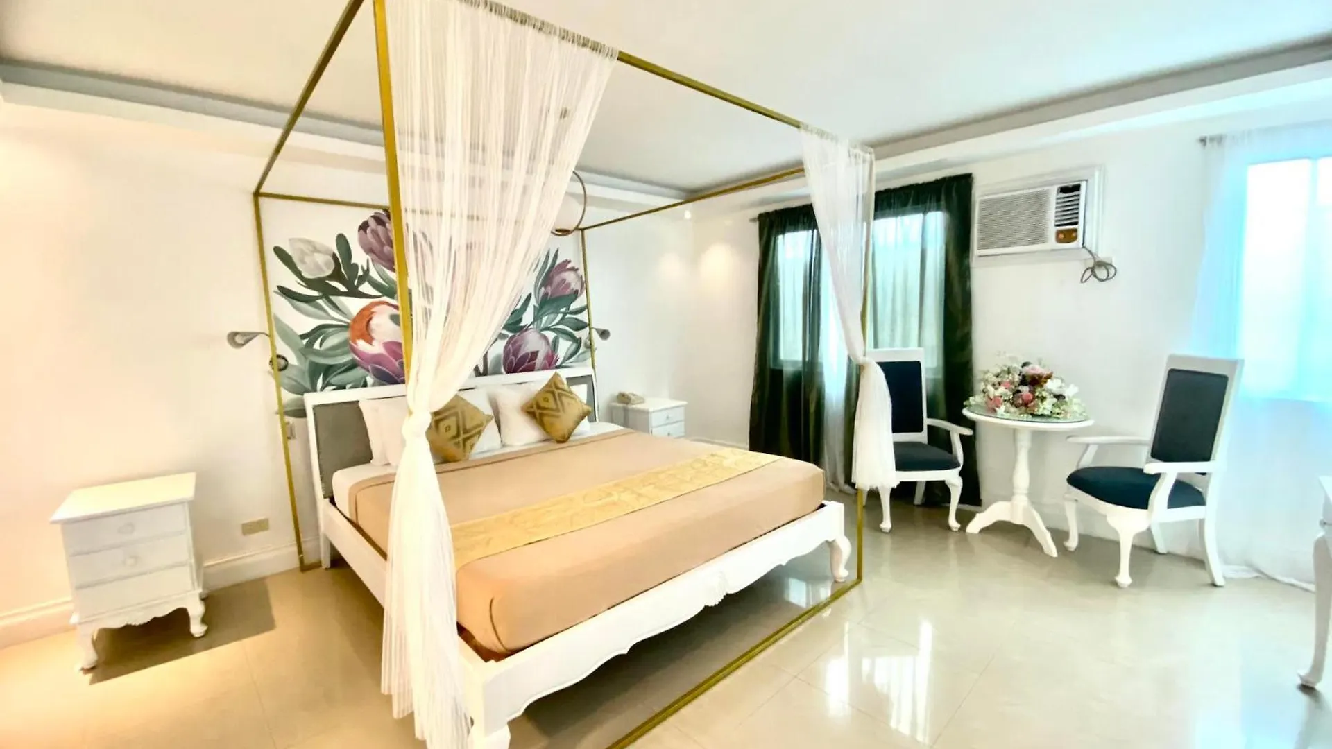 Hotel Euroasia By Bluebookers Angeles 3*,  Filipíny