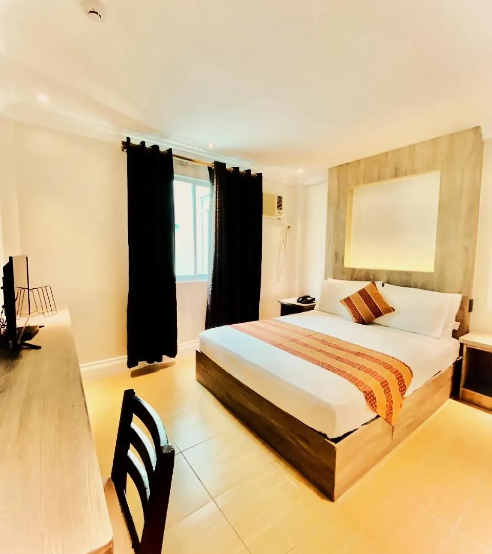 Hotel Euroasia By Bluebookers Angeles